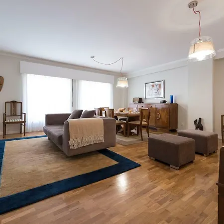Degoes Downtown Flat * Порту
